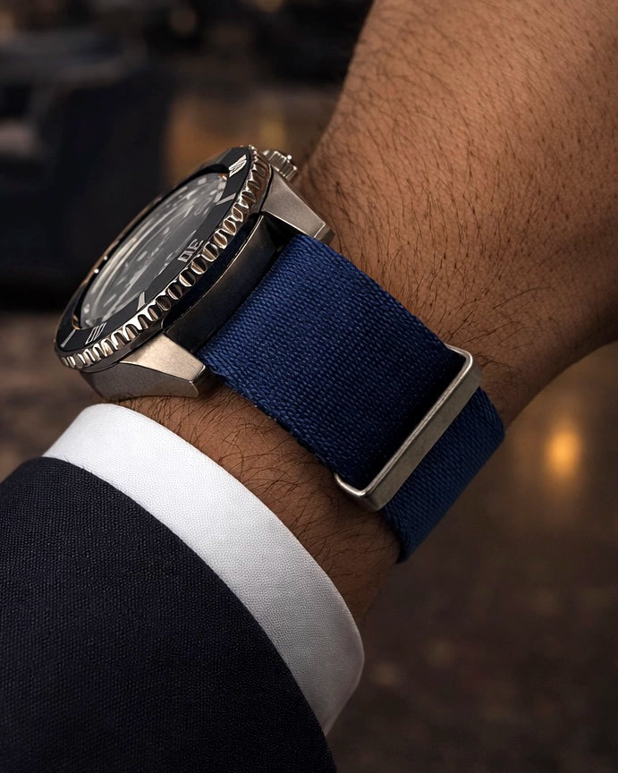 Blaues NATO-Uhrenarmband aus Nylon / Satinschließe – Weich – Herren
