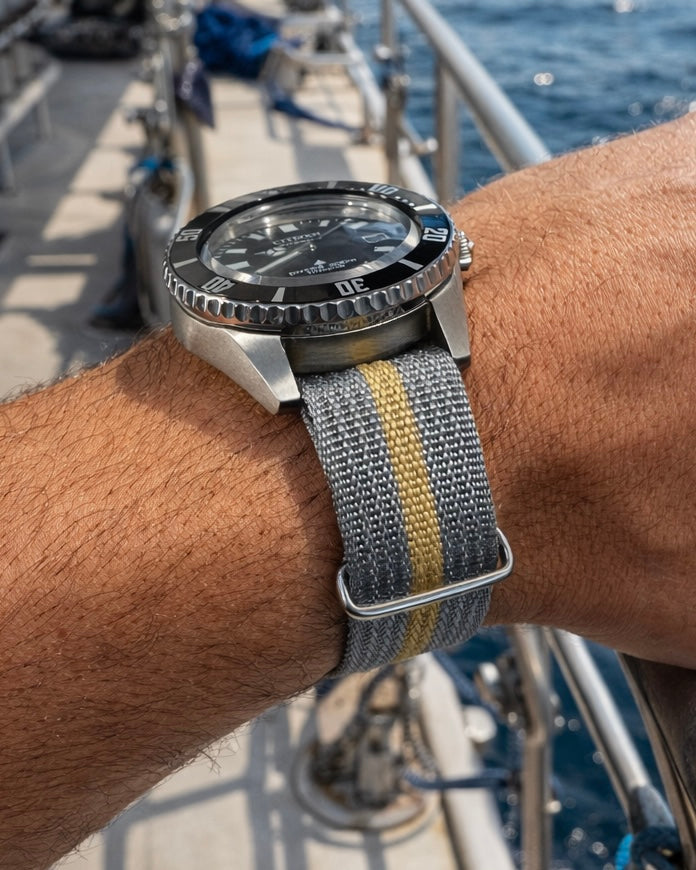 Nato Gris / 1 bande Khaki - Tissu Nylon