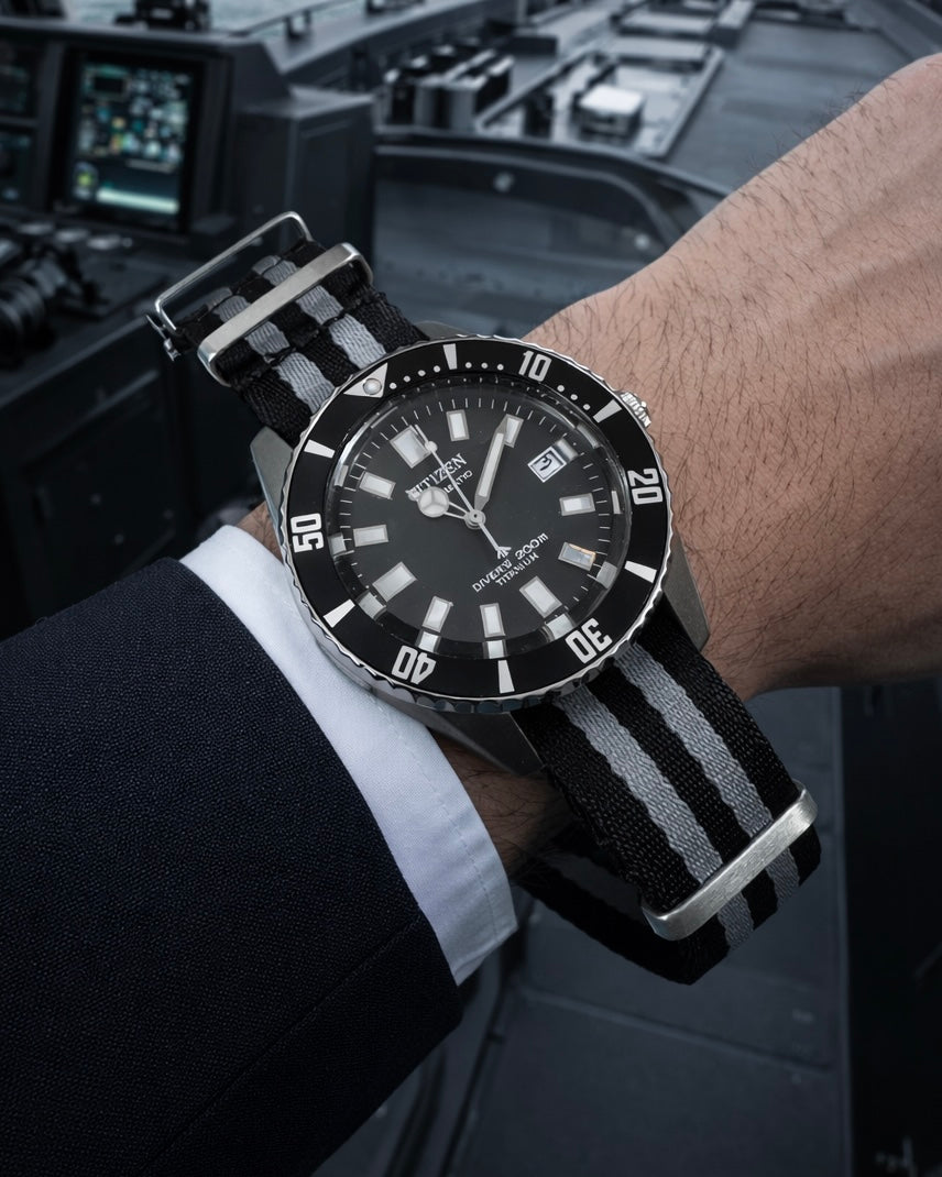 James Bond NATO-Uhrenarmband, Schwarz/Grau – Weiches geflochtenes Nylon
