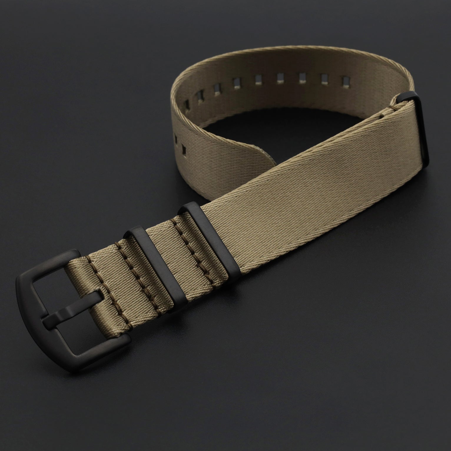 Khakifarbenes NATO-Uhrenarmband aus Nylon – Khaki / schwarze Schnalle – weich – Herren