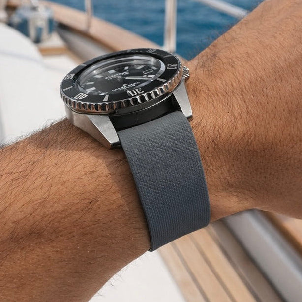 Bracelet montre Nato Gris en caoutchouc Aero Premium - 24,5cm