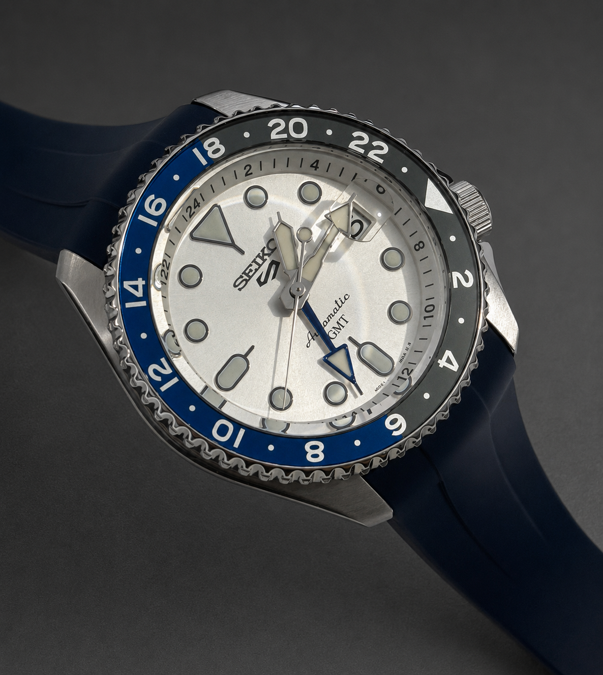 Bracelet en Caoutchouc pour Seiko 5 GMT - 22mm Incurvé