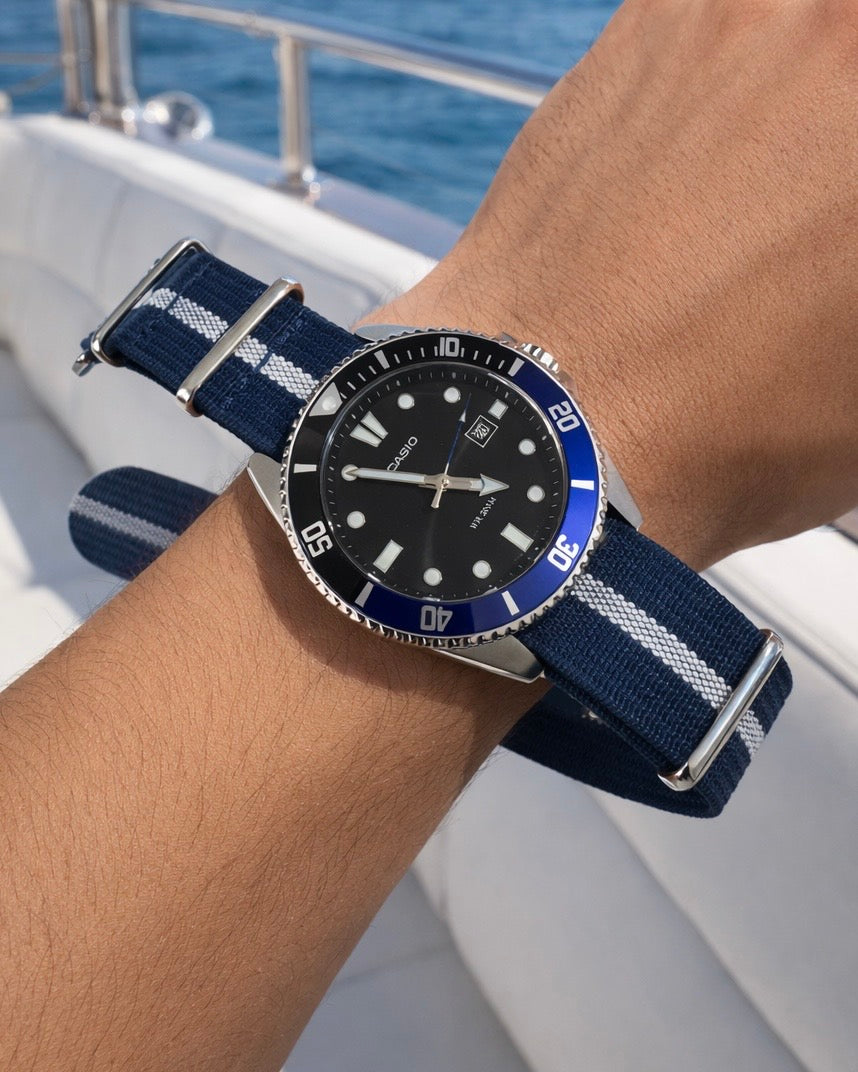 Nato Bleu Marine Blanc - Hybride Tissu Nylon / Silicone